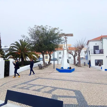 2 Bedrooms At 200 M Away From The Beach With Sea View And Wifi Lägenhet *